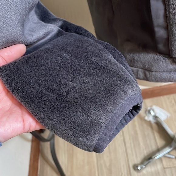 Fila soft fleece retro print jacket - Picture 6 of 15